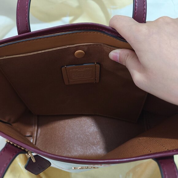 Coach White Bow Tote - Picture 7 of 7